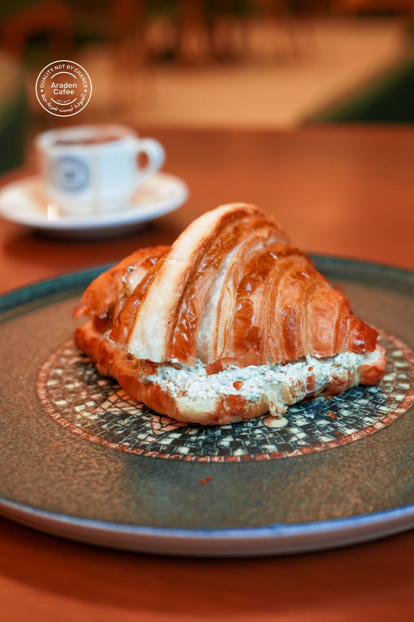 Fodflix - Product Image - كرواسون بلبن والزعتر