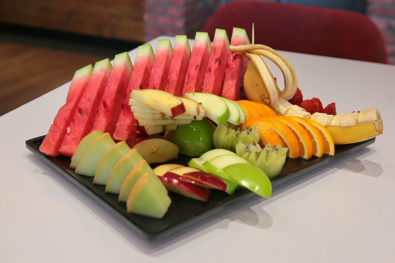 Fodflix - Product Image - طبق فواكة بالايس كريم. ‏Fruits Platter with Ice Cream