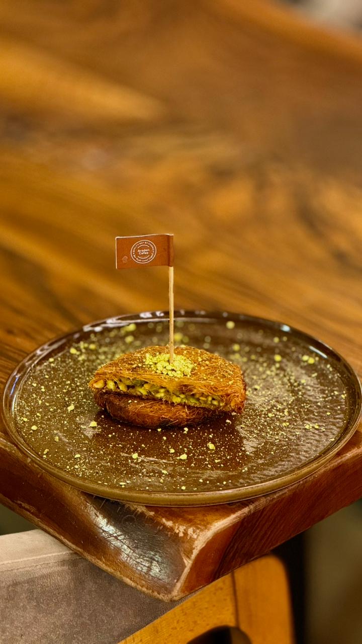 Fodflix - Product Image - كنافة محشية بلفستق